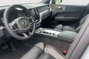 Volvo XC60 B5 B AWD Plus Dark aut