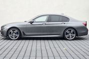 BMW Seria 7 750i xDrive