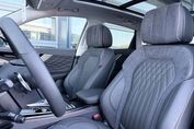 Hongqi HS5 2.0T AWD