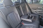 BMW Seria 3 320d M Sport aut