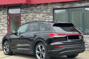 Audi Q4 e-tron S line