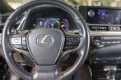 Lexus ES 300h Business Edition