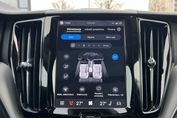 Volvo XC60 B5 B AWD Plus Dark aut