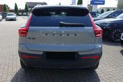Volvo XC40 B4 Plus Black Edition