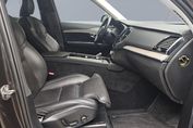 Volvo XC90 T8 AWD Plug-In Hybrid Plus Dark 7OS