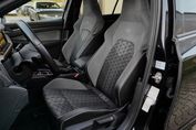 Volkswagen Golf VIII 2.0 TDI R-Line DSG