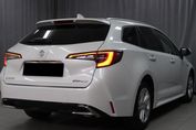 Suzuki Swace Premium Plus