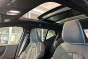 Volvo XC40 B4 Plus Dark