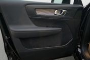 Volvo XC40 B3 B Plus Dark