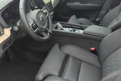 Volvo XC60 B5 B AWD Plus Dark aut
