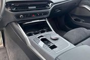 BMW Seria 3 330i xDrive M Sport