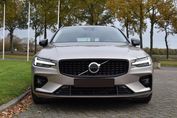Volvo V60 B4 Plus Dark