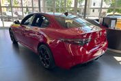 Alfa Romeo Giulia Intensa Q4