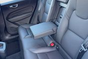 Volvo XC60 B5 B AWD Plus Dark aut