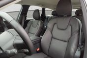Volvo XC60 B5 B AWD Plus Dark