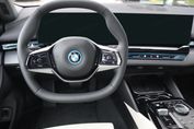 BMW i5 eDrive40