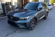 Volvo XC40 B4 Plus Dark