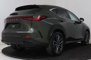 Lexus NX 350h Omotenashi 2.5 Hybrid AWD