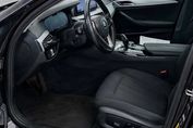 BMW Seria 5 520e sport-aut