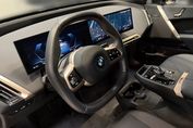 BMW iX xDrive45 100.6kWh