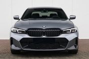 BMW Seria 3 330i xDrive M Sport
