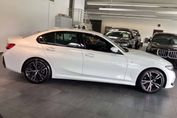 BMW Seria 3 330e M Sport