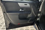 Mercedes GLB 200