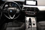 BMW Seria 5 530i xDrive M Sport sport-aut