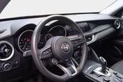 Alfa Romeo Stelvio 2.0 Turbo Business Q4 aut