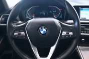 BMW Seria 3 320d xDrive Advantage aut
