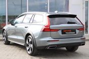Volvo V60 Cross Country D4 Momentum Pro