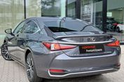 Lexus ES 300h Business Edition