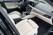 BMW Seria 5 530i xDrive Luxury Line aut