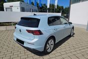 Volkswagen Golf Life Plus 1.5 eTSI mHEV DSG