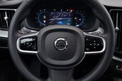 Volvo XC60 B5 B AWD Plus Dark aut