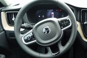 Volvo XC60 T8 Plug-In Hybrid AWD Ultra Dark
