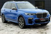 BMW X7 M50i