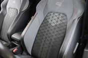 Volkswagen Golf EVO R-Line