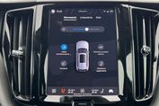 Volvo XC60 T6 Plug-In Hybrid AWD Plus Dark aut