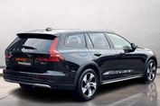 Volvo V60 Cross Country B4 D AWD Plus