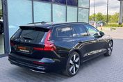 Volvo V60 T8 AWD Plug-In Hybrid Ultimate Dark