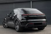 Porsche Macan 4