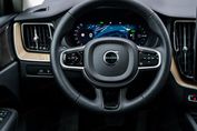 Volvo XC60 B5 B AWD Plus Dark