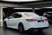 Toyota Camry 2.5 Hybrid Executive CVT