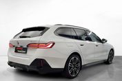 BMW Seria 5 520i mHEV aut