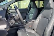 Lexus UX 300h F Sport Design