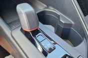 Toyota C-HR Style 2.0 Hybrid Dynamic Force Plug-in