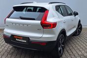 Volvo XC40 B3 Plus Dark