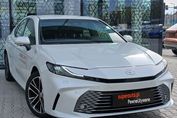 Toyota Camry Hybrid Dynamic Force Executive e-CVT
