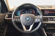 BMW Seria 3 318i aut